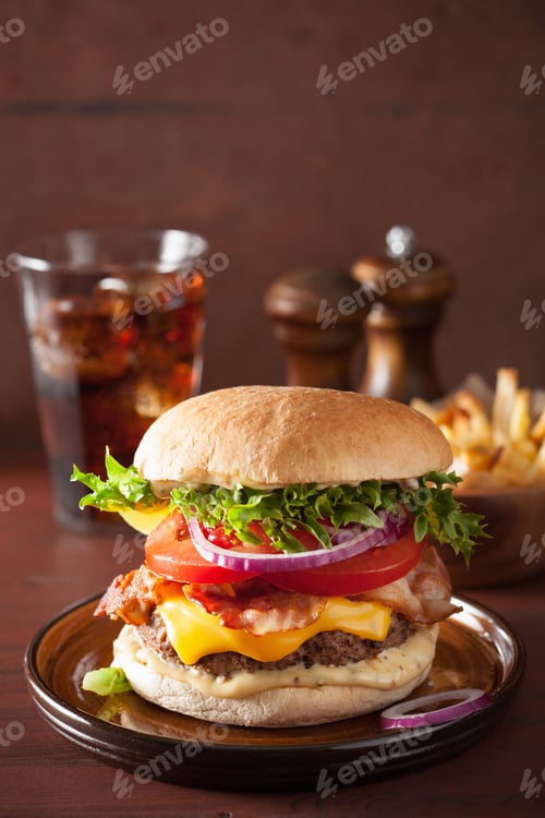 Preview: bacon cheese burger with beef patty, tomato and onion