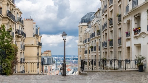 Preview: Paris, romantic staircase in Montmartre