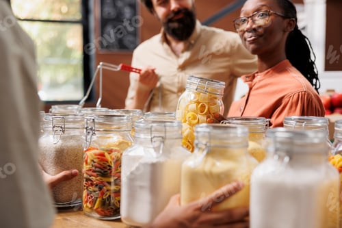 Preview: Customers doing healthy shopping