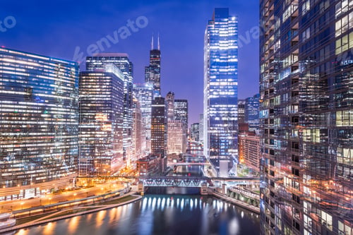 Preview: Chicago, Illinois USA Skyline Over the River
