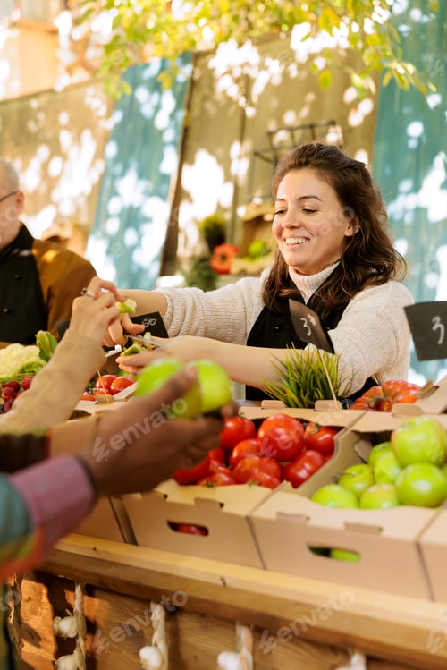 Preview: Individuals sampling fresh apple slices