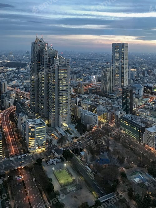 Preview: Panoramic evening view of Tokyo