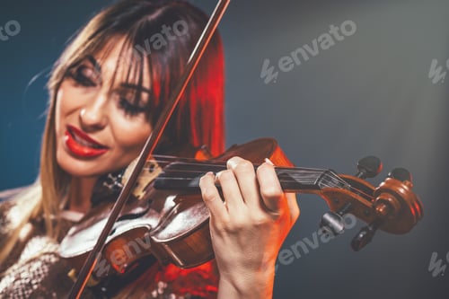 Preview: Beautiful Woman Plays Beautiful Music