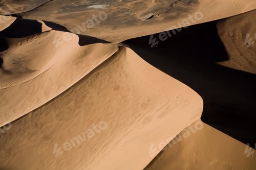 Preview: Sand dunes in desert landscape