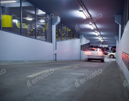 Preview: Traffic in underground parking garage