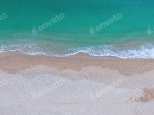 Preview: Top view of empty beach