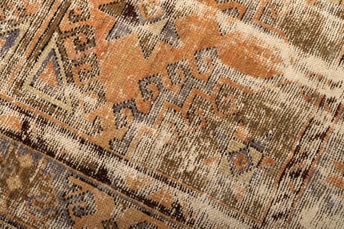 Preview: Textures and patterns in color from woven carpets