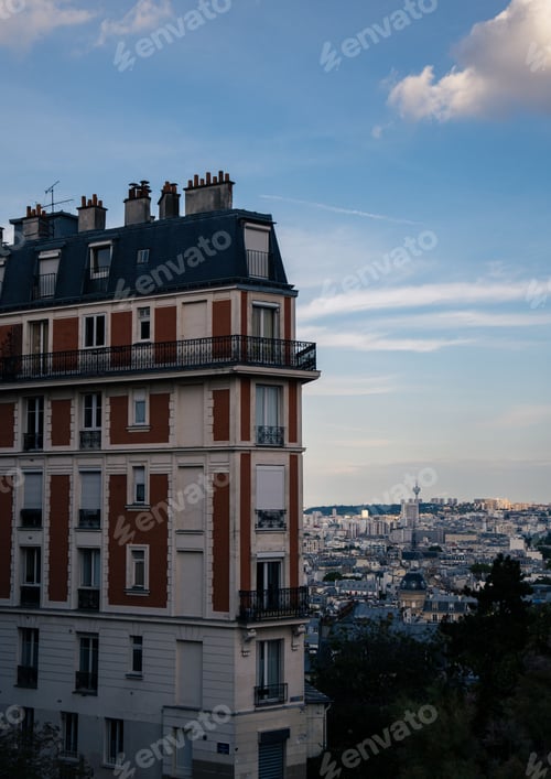 Preview: Vertical shot of the Sinking House in the Montmartre area of Paris which is next to the Sacre Coeur