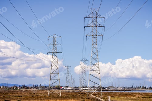 Aperçu: High voltage electricity towers crossing wetlands