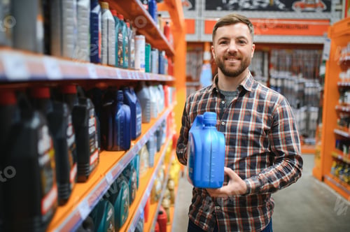 Preview: man buys automobile chemicals in the auto parts store