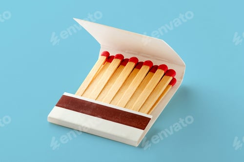 Preview: Matchbox on blue background