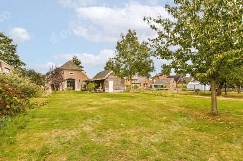 Preview: Panorama view of brick houses