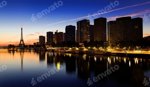Preview: Paris at night