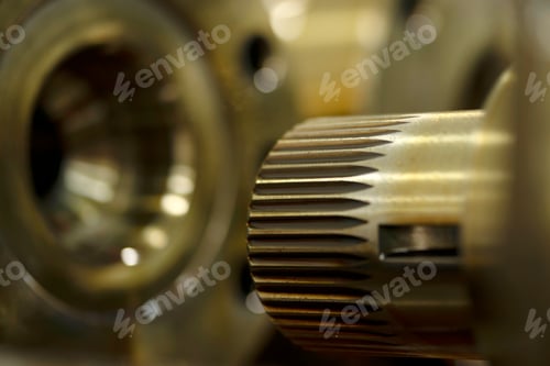 Preview: Protective oil on newly manufactured crankshafts