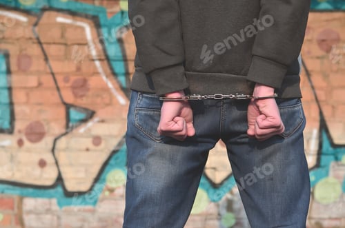 Preview: Photo of a close-up of male hands
