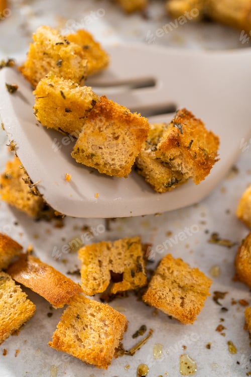 Preview: Croutons