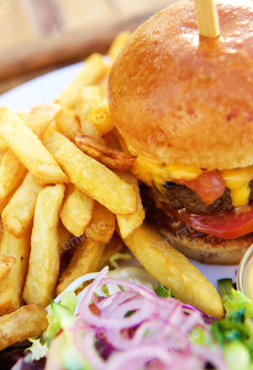 Preview: Cheese hamburger with fries