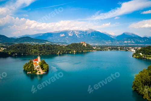 Preview: Slovenia - resort Lake Bled.