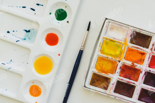 Preview: Watercolor Paint Palettes with Brush and Colorful Paints