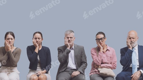 Vista previa: Personas que tienen un fuerte dolor de muelas