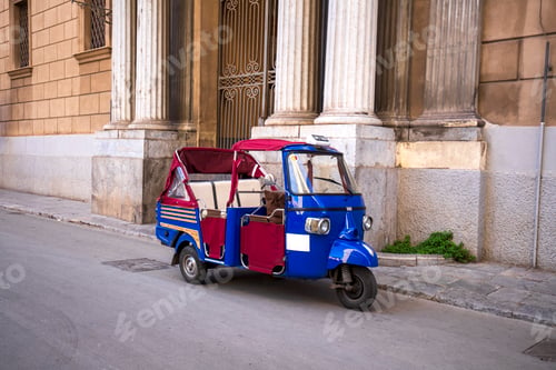 Preview: A traditional taxi