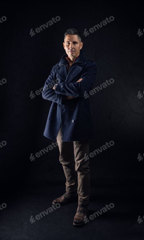 Preview: Caucasian man in casual clothes
