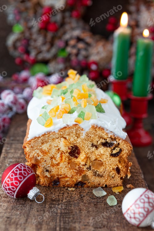 Preview: Festive Fruitcake with Christmas Ornaments and Candles
