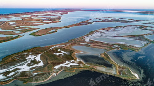 Preview: Unusual islands on a beautiful lake