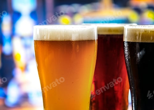 Vista previa: Pints of draught beer macro photography
