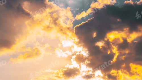 Preview: 4K Sunset Cloudy Sky With Fluffy Clouds. Sunset Sky Natural Background. Sunrays, sunray, ray