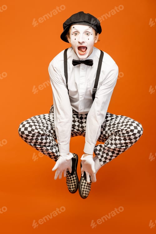 Preview: Pantomime on the orange background