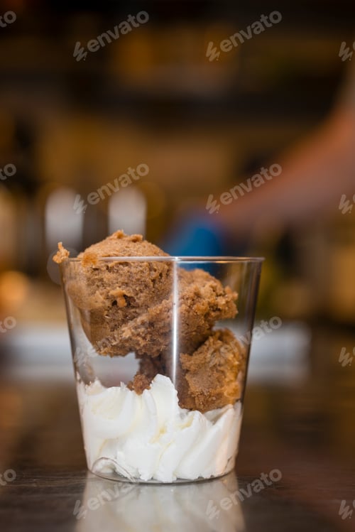 Preview: Italian ice cream artisanal preparation