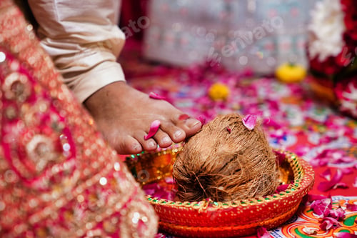Preview: Picture of a traditional Hindu Indian wedding ceremony, showcasing some details