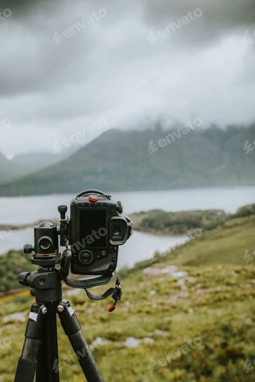 Preview: Photographer waiting for a great shot