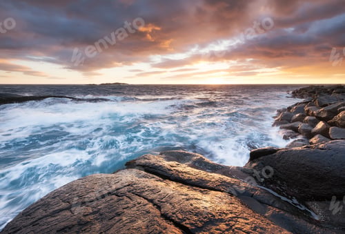 Aperçu: Summer seascape. A seascape during sunset. Sea rocks.. The Lofoten Islands, Norway.