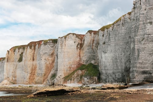 Preview: Beautiful coastal cliffs wallpaper in the northern sea.