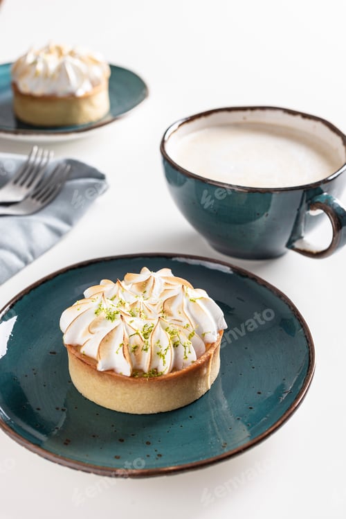 Preview: Breakfast with coffee and lemon tart with meringue