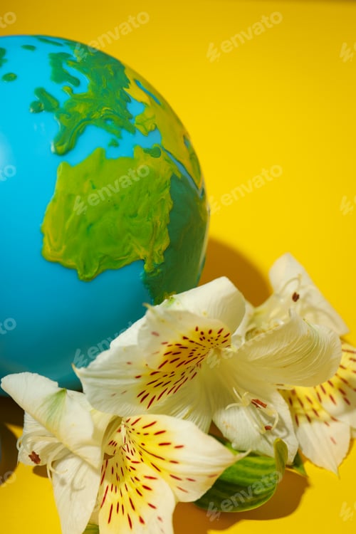 Preview: Concept of Save the world and Recycling