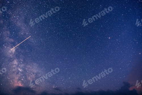 Preview: fantastic winter meteor shower and the snow-capped mountains