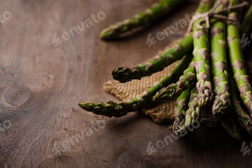 Preview: Fresh raw ripe green asparagus