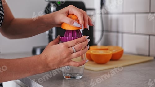 Preview: Girl Makes Orange Juice