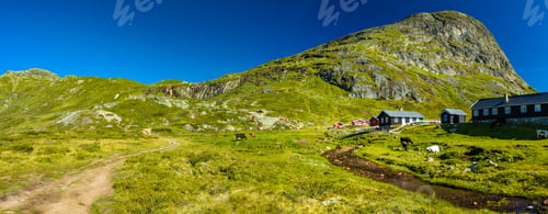 Preview: Hiking in Jotunheimen National Park in Norway, Synshorn Mountain