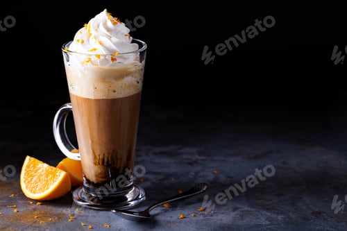 Preview: Hot viennese coffee with whipped cream