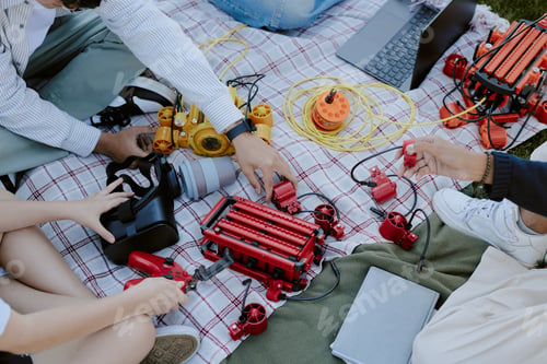 Preview: Blanket with Robots and Digital Devices