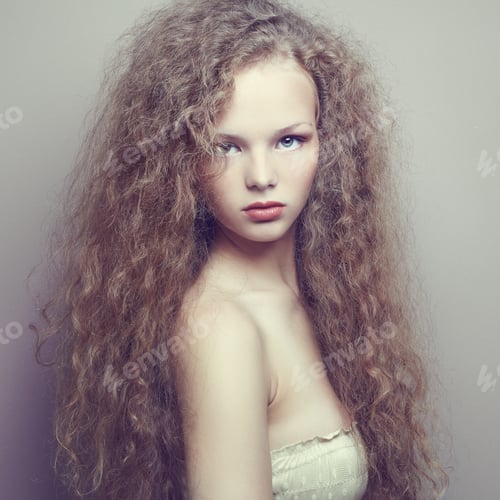Preview: Portrait of beautiful woman with elegant hairstyle