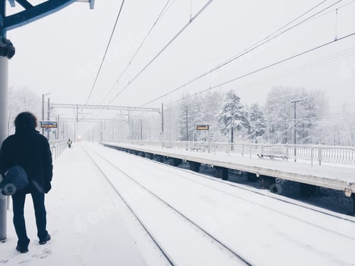 Preview: Train station