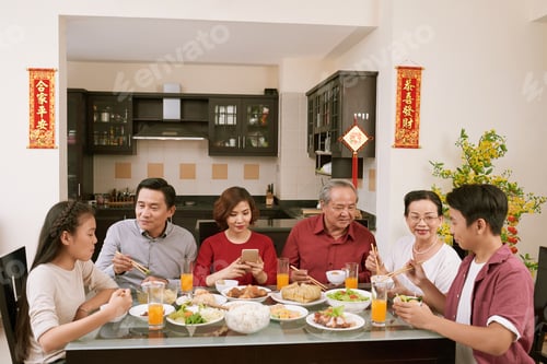 Preview: Family celebrating New Year at home