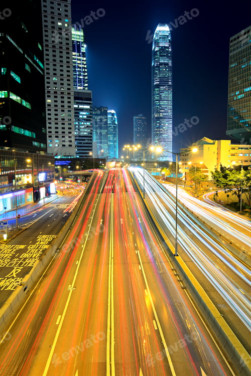 Preview: traffic light through city
