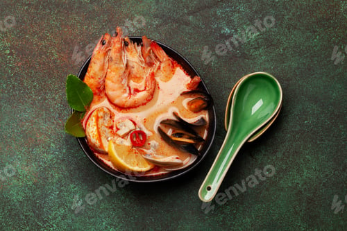 Preview: Traditional Thai soup Tom Yum kung