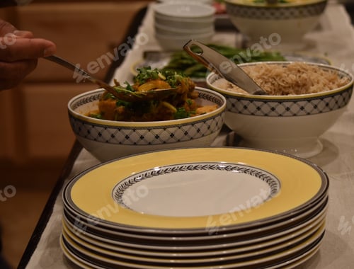 Preview: Homemade Indian pakistani cooking buffet with china